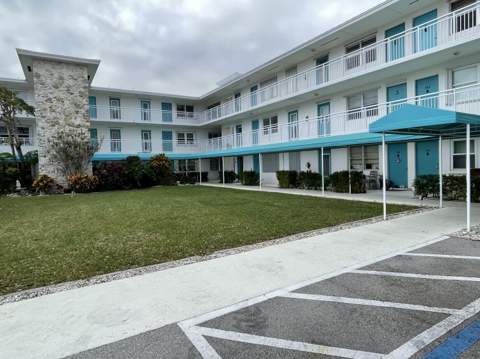 37 Yacht Club Drive #303, North Palm Beach FL - photo 14 of 17