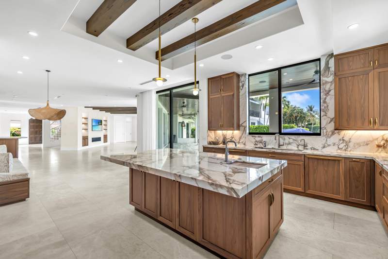 8 bedroom Single Family Residence at 2300 NE 34th Court, Lighthouse Point 6th Sec, Lighthouse Point — photo 3