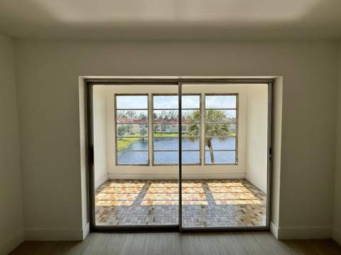 2831 E Sunrise Lakes Drive #311, Sunrise FL - photo 14 of 21