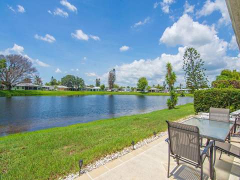 6704 Picante Circle, Fort Pierce FL - photo 14 of 65