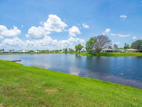 6704 Picante Circle, Fort Pierce FL - photo 18 of 65