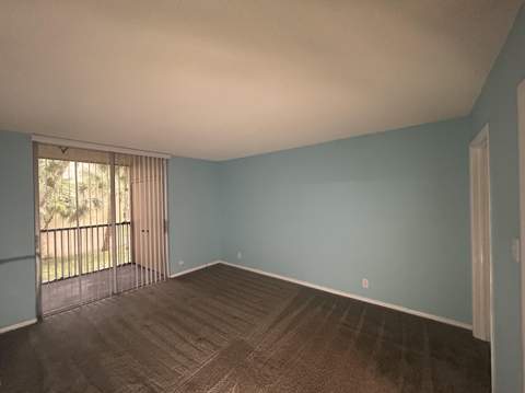 3301 NW 47th Terrace #210, Lauderdale Lakes FL - photo 6 of 13