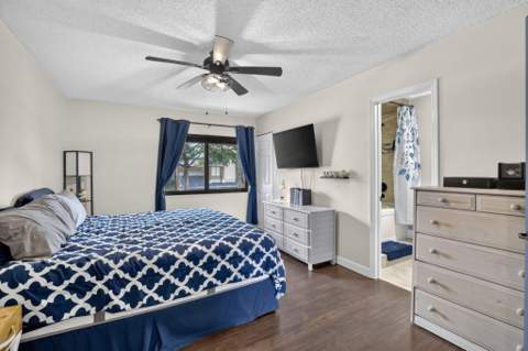 124 Wimbledon Lake Drive, Plantation FL - photo 19 of 38