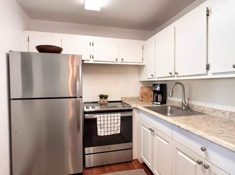 320 Horizons W #103, Boynton Beach FL - photo 6 of 36
