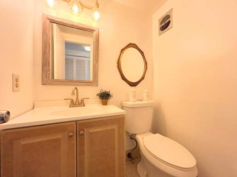 320 Horizons W #103, Boynton Beach FL - photo 7 of 36