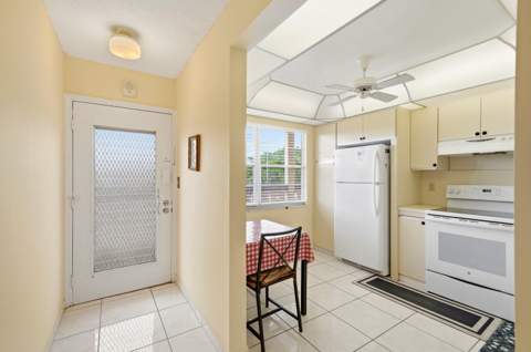 3201 Portofino Point #E3, Coconut Creek FL - photo 10 of 32