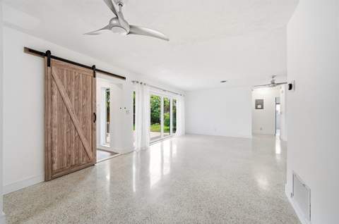1985 Ocean Mist Drive, Lauderdale-By-The-Sea FL - photo 15 of 40
