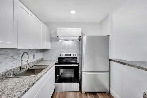 211 Sheffield I, West Palm Beach FL - photo 8 of 29