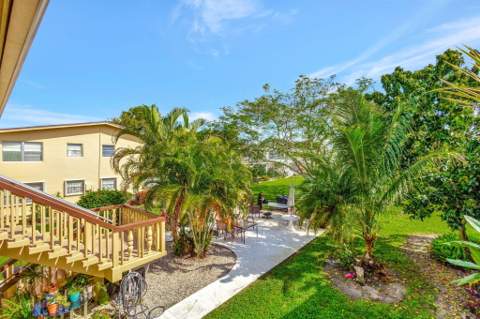 211 Sheffield I, West Palm Beach FL - photo 12 of 29