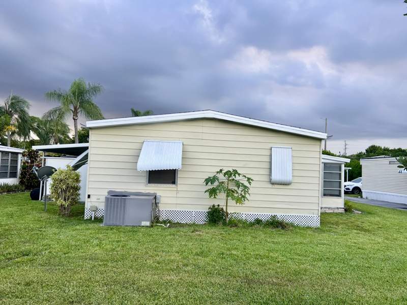 2 bedroom Manufactured Home at 6730 NW 45th Terrace #Lot Q-04, Deerfield Lake, Coconut Creek — photo 5