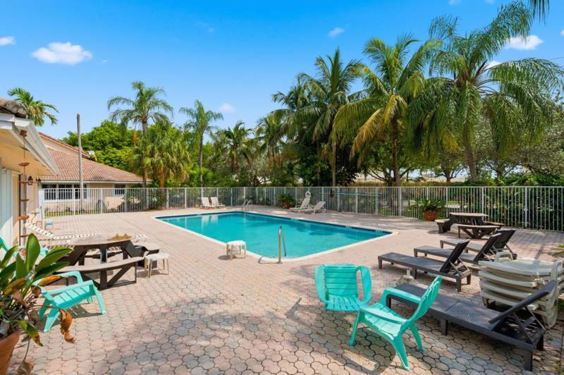 3 bedroom Single Family Residence at 8417 NW 40th Court, Springtree, Sunrise — photo 4