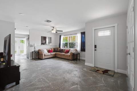 8417 NW 40th Court, Sunrise FL - photo 9 of 28