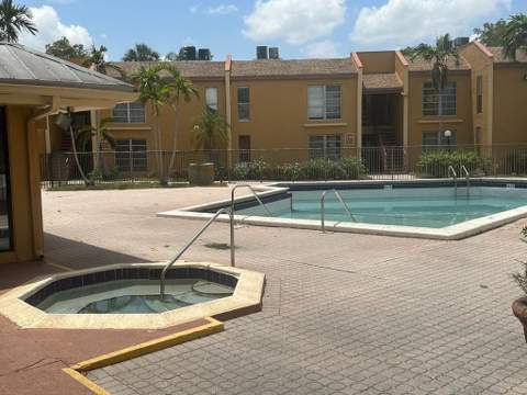 4545 Treehouse Lane #G, Tamarac FL - photo 13 of 20