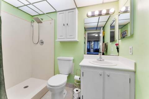 9342 S Belfort Circle #214, Tamarac FL - photo 20 of 40