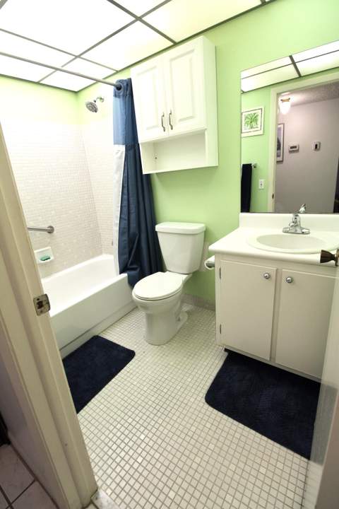9342 S Belfort Circle #214, Tamarac FL - photo 18 of 40