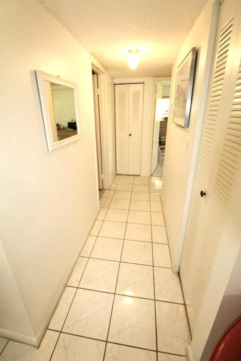 9342 S Belfort Circle #214, Tamarac FL - photo 16 of 40