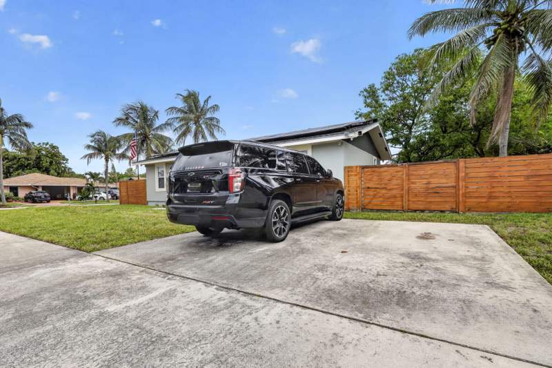 3 bedroom Single Family Residence at 202 Elaine Circle, Palm Beach Lakes S Tr X, West Palm Beach — photo 3