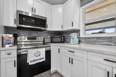 202 Elaine Circle, West Palm Beach FL - photo 12 of 44