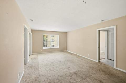 5570 Tamberlane Circle #229, Palm Beach Gardens FL - photo 6 of 24