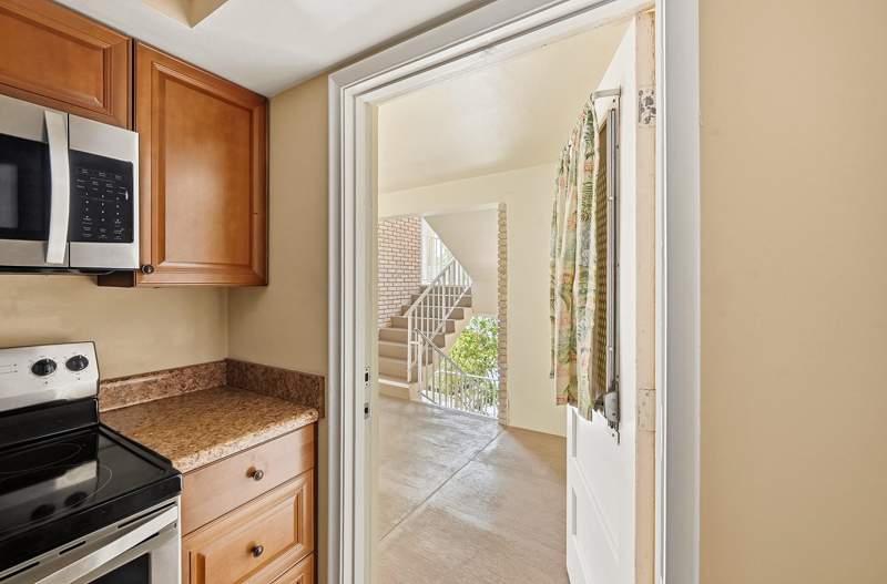 2 bedroom Condominium at 5570 Tamberlane Circle #229, Tamberlane 4 Condo, Palm Beach Gardens — photo 5
