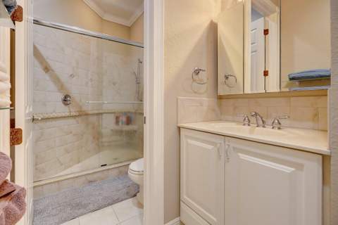 2304 Winding Creek Lane, Fort Pierce FL - photo 21 of 39