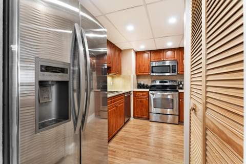 5600 N Flagler Drive #402, West Palm Beach FL - photo 13 of 33