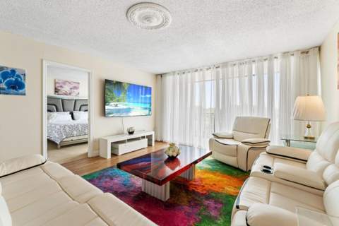 5600 N Flagler Drive #402, West Palm Beach FL - photo 8 of 33