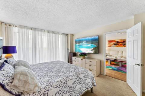 5600 N Flagler Drive #402, West Palm Beach FL - photo 15 of 33