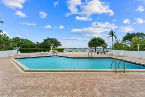 5600 N Flagler Drive #402, West Palm Beach FL - photo 23 of 33