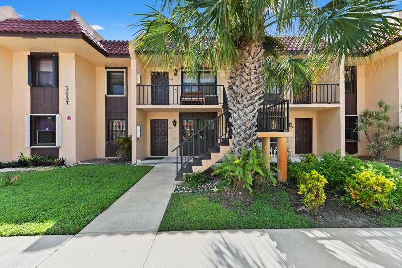 2 bedroom Condominium at 5937 Forest Hill Boulevard #103, Forest Hill Villas Garden, West Palm Beach — photo 5