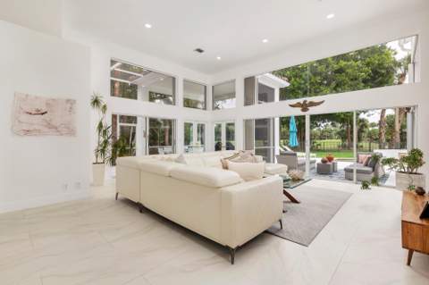 1084 Seagull Park Road, West Palm Beach FL - photo 8 of 59
