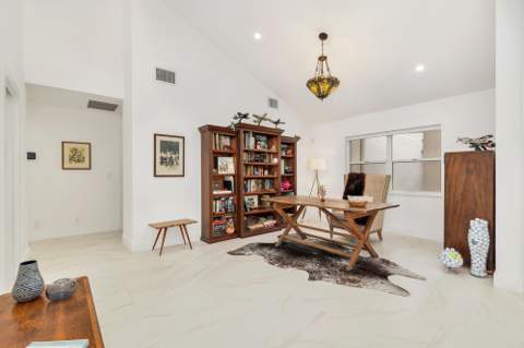 1084 Seagull Park Road, West Palm Beach FL - photo 12 of 59