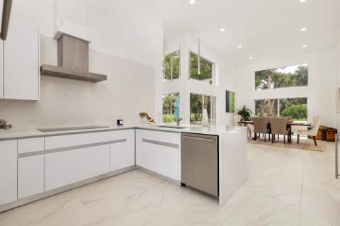 1084 Seagull Park Road, West Palm Beach FL - photo 15 of 59