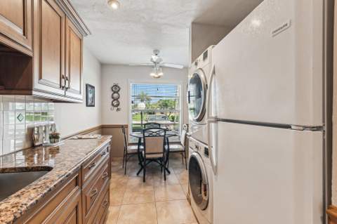 1051 Orange Terrace #103, Delray Beach FL - photo 13 of 65