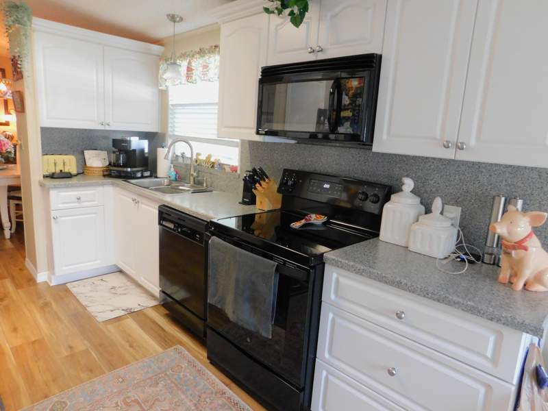 2 bedroom Manufactured Home at 485 Hemingway Terrace #G-04, Tropical Isles, Fort Pierce — photo 4