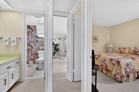 5188 Woodland Lakes Drive #332, Palm Beach Gardens FL - photo 12 of 22