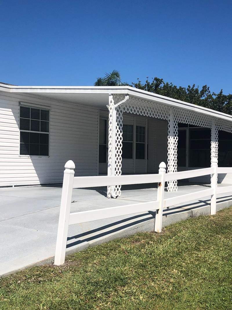 3 bedroom Manufactured Home at 8579 Gallberry Circle, Savanna Club Plat III, Port St. Lucie — photo 2