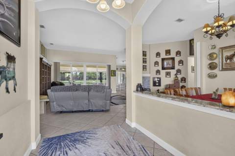 2564 Deer Run Trail, Loxahatchee FL - photo 7 of 37