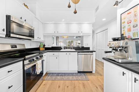 809 Kokomo Key Lane, Delray Beach FL - photo 8 of 47