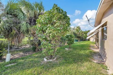 4741 NW 13th Avenue, Deerfield Beach FL - photo 23 of 36