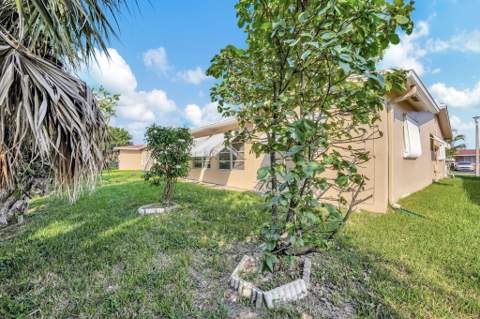 4741 NW 13th Avenue, Deerfield Beach FL - photo 24 of 36