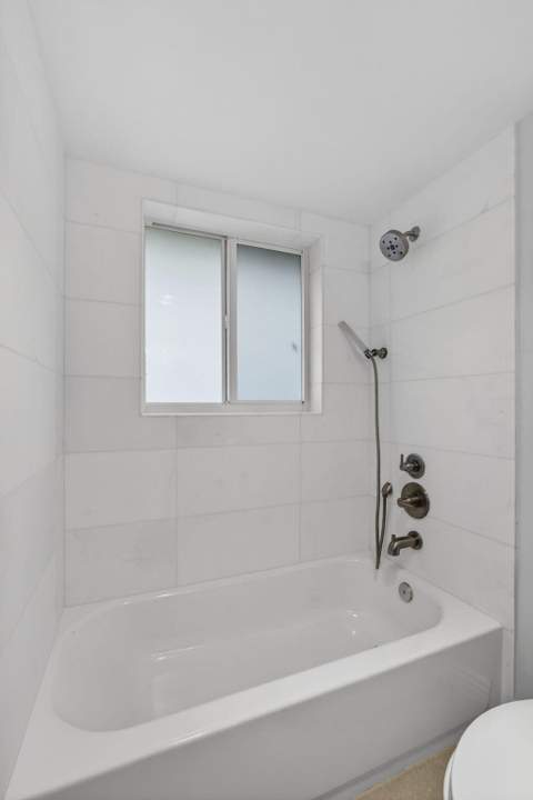 12020 W Greenway Drive #101, Royal Palm Beach FL - photo 18 of 26