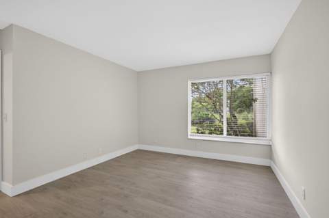 12020 W Greenway Drive #101, Royal Palm Beach FL - photo 15 of 26