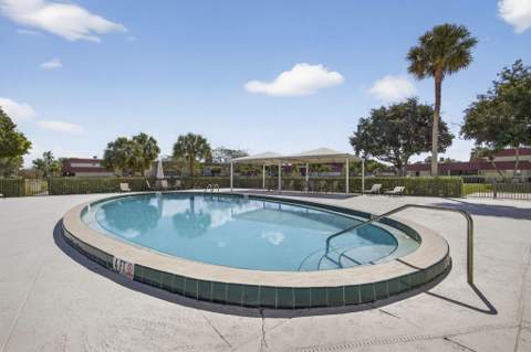 12020 W Greenway Drive #101, Royal Palm Beach FL - photo 23 of 26