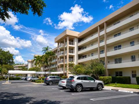 3930 Oaks Clubhouse Drive #303, Pompano Beach FL - photo 19 of 19
