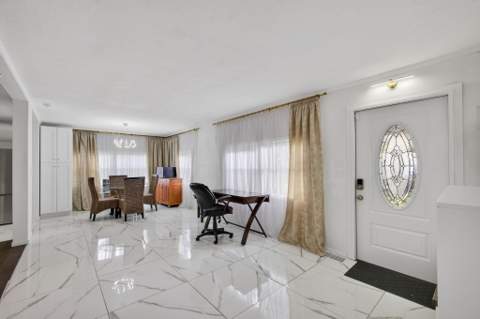 170 Maple Avenue, Palm Beach Gardens FL - photo 11 of 63