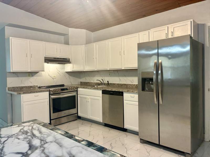 3 bedroom Single Family Residence at 3630 SW 46th Avenue, Lake Forest Sec One, West Park — photo 4