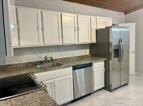 3630 SW 46th Avenue, West Park FL - photo 8 of 31
