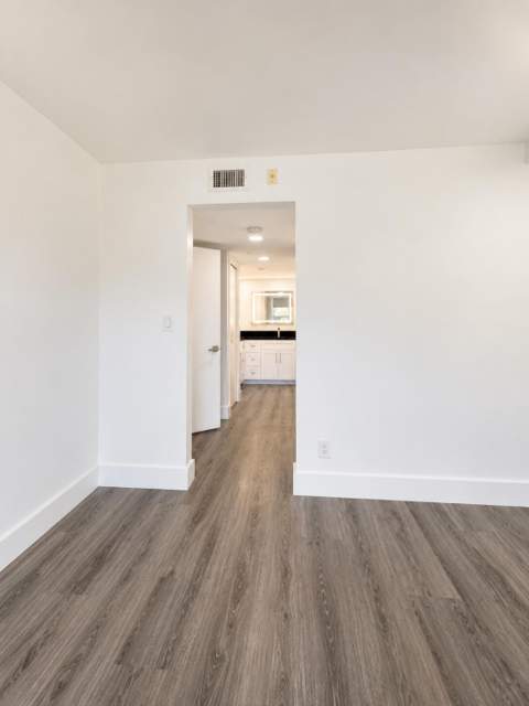 3930 Oaks Clubhouse Drive #303, Pompano Beach FL - photo 11 of 19