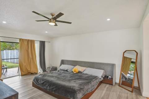 13525 NW 5th Court, Plantation FL - photo 7 of 15